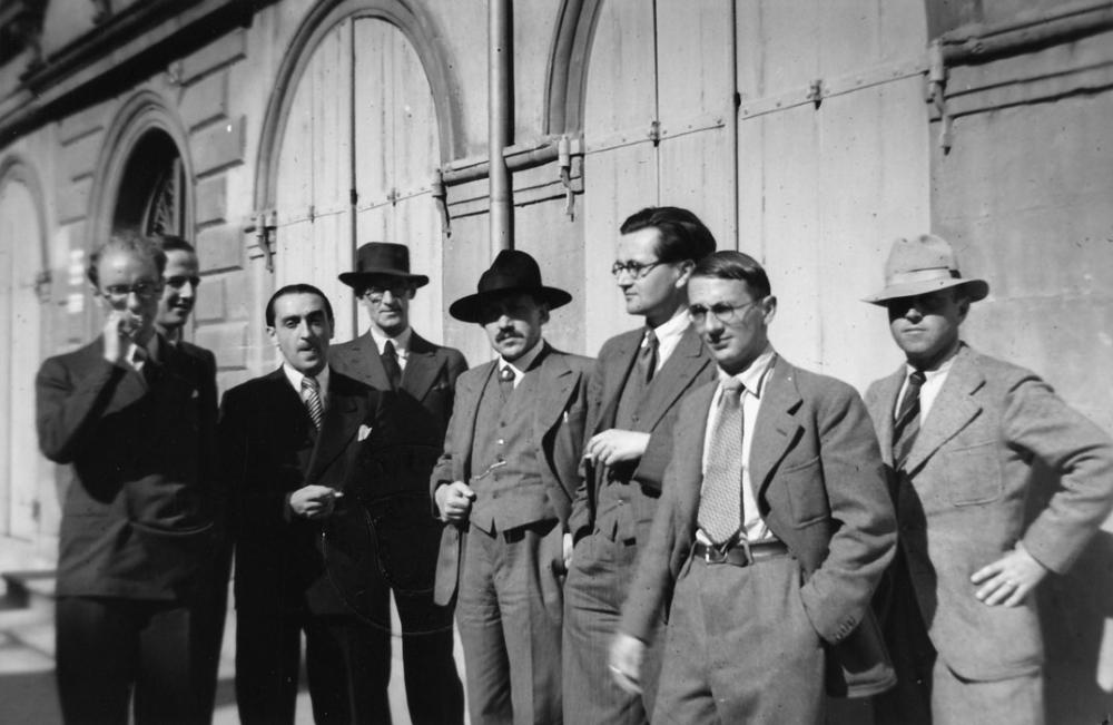 Les membres du groupe Présence (Émile Chambon : avant-dernier depuis la droite) réunis à Morges, en 1935